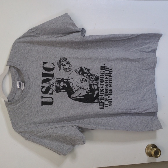*rare custom* John Wayne USMC life is tough t-shirt - Picture 1 of 4